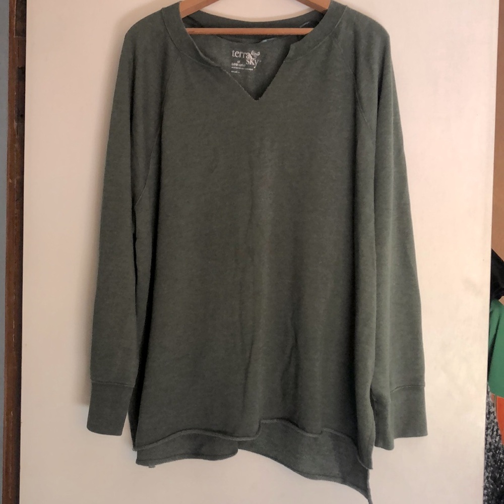 Terra Sky woman’s very soft light Sweatshirt